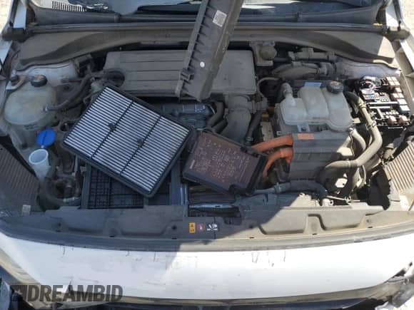 2017 Hyundai Ioniq Blue с VIN KMHC65LC4HU051709, выставлен на аукционе Copart как лот 51735314 с пробегом 122 760 миль миль и Списание • Salvage title. История ставок и продаж доступна на DreamBid. Изображение 12.