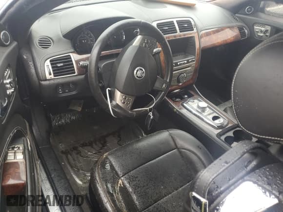 ✅ 2010 Jaguar XK XKR • VIN: SAJWA4DC7AMB34148 • Lot: 74837624. Listed on Copart with Not provided. Free auction sales archive from the USA and detailed vehicle history report at DreamBid. Image 8.