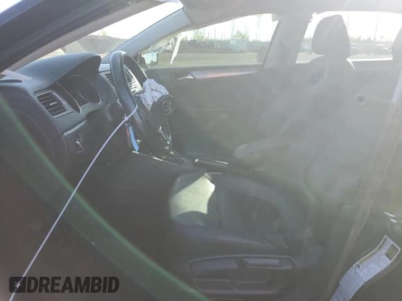 ✅ 2015 Volkswagen Jetta SE • VIN: 3VWD07AJ9FM416052 • Lot: 82590325. Wystawiony na Copart z przebiegiem 99 155 mil. Bezpłatny archiwum sprzedaży aukcyjnych z USA i szczegółowy raport historii pojazdu na DreamBid. Zdjęcie 7.