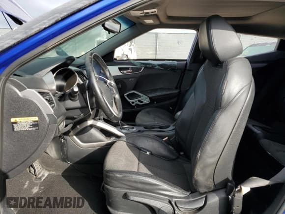 ✅ 2013 Hyundai Veloster w/Black Int • VIN: KMHTC6AD5DU156568 • Lot: 85583434. Listed on Copart with 90,303 mi. Free auction sales archive from the USA and detailed vehicle history report at DreamBid. Image 7.