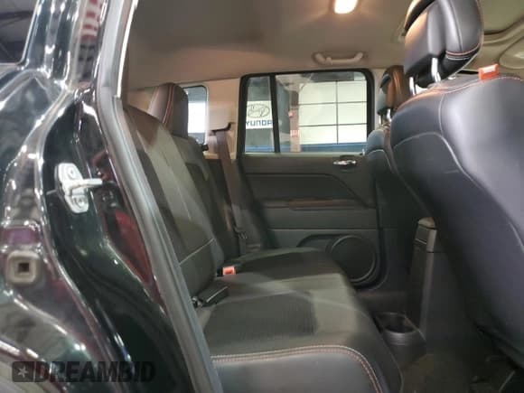 ✅ 2016 Jeep Compass Sport • VIN: 1C4NJDBB2GD673951 • Лот: 91812945. Опубликован ранее на Copart с пробегом 150 828 миль. Бесплатный доступ к архиву аукционных продаж из США и подробный отчёт об истории автомобиля на DreamBid. Изображение 11.