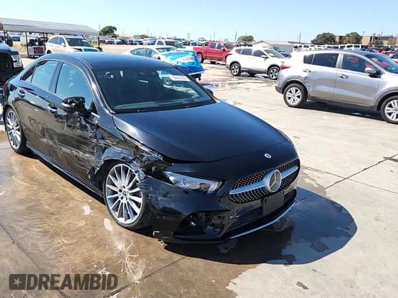 ✅ 2019 Mercedes-Benz A 220 • VIN: WDD3G4EBXKW012351 • Lot: 84404335. Listed on Copart with 55,452 mi. Free auction sales archive from the USA and detailed vehicle history report at DreamBid. Image 13.