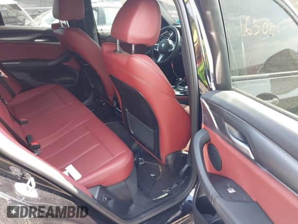 ✅ 2024 BMW X4 xDrive30i • VIN: 5UX33DT00R9V92966 • Lot: 42846500. Listed on IAAI with 18,219 mi. Free auction sales archive from the USA and detailed vehicle history report at DreamBid. Image 8.