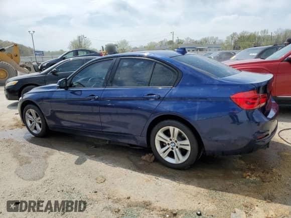2016 BMW 3 Series z VIN WBA8E7C52GK415434, wystawiony jako Copart lot #52908405 z przebiegiem 124 476 mil mil oraz Nie do naprawy • Non repairable. Historia ofert i sprzedaży dostępna na DreamBid. Obrazek 2.