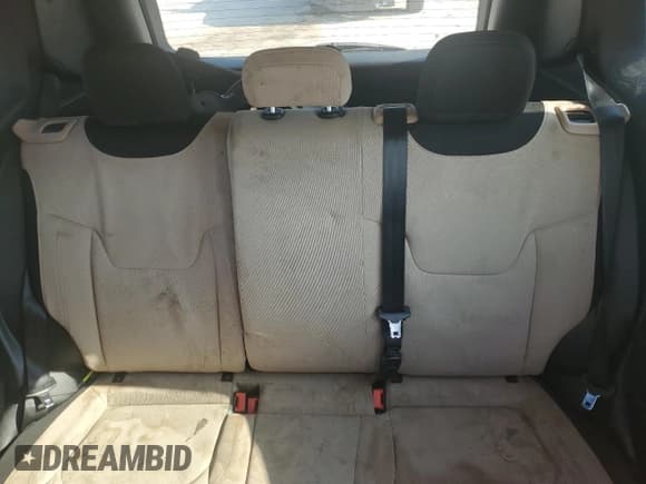 ✅ 2015 Jeep Renegade Latitude • VIN: ZACCJBBH0FPB63471 • Лот: 81320015. Опубликован ранее на Copart с пробегом Не указан. Бесплатный доступ к архиву аукционных продаж из США и подробный отчёт об истории автомобиля на DreamBid. Изображение 10.