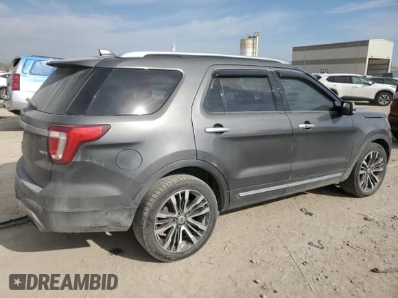✅ 2016 Ford Explorer Platinum • VIN: 1FM5K8HT2GGB49536 • Lot: 91513095. Listed on Copart with 185,216 mi. Free auction sales archive from the USA and detailed vehicle history report at DreamBid. Image 3.