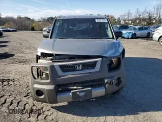 ✅ 2003 Honda Element EX • VIN: 5J6YH28503L005090 • Лот: 92671155. Опубликован ранее на Copart с пробегом 275 399 миль. Бесплатный доступ к архиву аукционных продаж из США и подробный отчёт об истории автомобиля на DreamBid. Изображение 5.