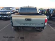 ✅ 2022 Toyota Tacoma TRD Off Road • VIN: 3TMCZ5AN4NM506607 • Лот: 43666529. Опубликован ранее на IAAI с пробегом 33 641 миль. Бесплатный доступ к архиву аукционных продаж из США и подробный отчёт об истории автомобиля на DreamBid. Изображение 17.