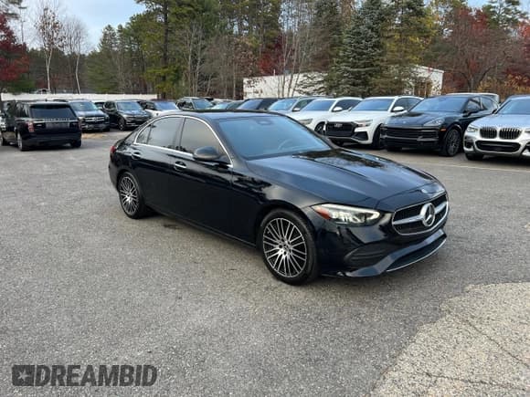 ✅ 2022 Mercedes-Benz C 300 • VIN: W1KAF4GB9NR020192 • Lot: 92741615. Listed on Copart with 61,602 mi. Free auction sales archive from the USA and detailed vehicle history report at DreamBid. Image 1.