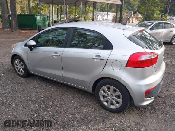 ✅ 2017 Kia Rio LX • VIN: KNADM5A36H6006919 • Лот: 43421428. Опубликован ранее на IAAI с пробегом 114 386 миль. Бесплатный доступ к архиву аукционных продаж из США и подробный отчёт об истории автомобиля на DreamBid. Изображение 3.