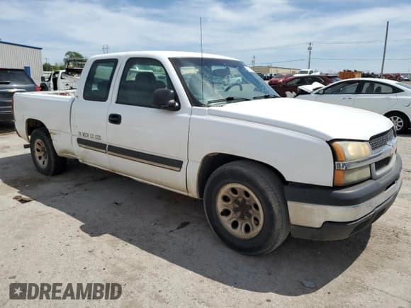 ✅ 2005 Chevrolet Silverado 1500 • VIN: 1GCEC19V45Z193693 • Лот: 53571995. Опубликован ранее на Copart с пробегом 325 082 миль. Бесплатный доступ к архиву аукционных продаж из США и подробный отчёт об истории автомобиля на DreamBid. Изображение 4.