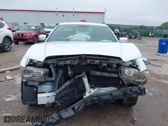 ✅ 2014 Dodge Charger RT • VIN: 2C3CDXCT7EH306894 • Lot: 43293085. Wystawiony na IAAI z przebiegiem 75 186 mil. Bezpłatny archiwum sprzedaży aukcyjnych z USA i szczegółowy raport historii pojazdu na DreamBid. Zdjęcie 13.