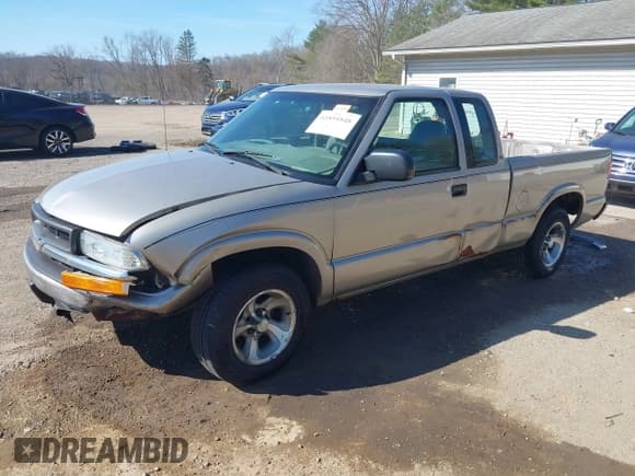 ✅ 2003 Chevrolet S-10 • VIN: 1GCCS19H438100436 • Лот: 41891848. Опубликован ранее на IAAI с пробегом 117 907 миль. Бесплатный доступ к архиву аукционных продаж из США и подробный отчёт об истории автомобиля на DreamBid. Изображение 2.