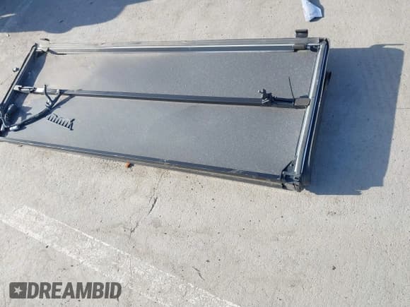 ✅ 2016 GMC Sierra 1500 Denali • VIN: 3GTP1PEC0GG190167 • Lot: 41260976. Listed on IAAI with 143,430 mi. Free auction sales archive from the USA and detailed vehicle history report at DreamBid. Image 18.