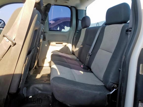 ✅ 2008 Chevrolet Silverado 2500HD Work Truck • VIN: 1GCHC29K38E174413 • Lot: 68936275. Wystawiony na Copart z przebiegiem 221 086 mil. Bezpłatny archiwum sprzedaży aukcyjnych z USA i szczegółowy raport historii pojazdu na DreamBid. Zdjęcie 10.