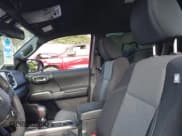 ✅ 2020 Toyota Tacoma SR5 • VIN: 3TMAZ5CN0LM137472 • Лот: 43111489. Опубликован ранее на IAAI с пробегом 29 551 миль. Бесплатный доступ к архиву аукционных продаж из США и подробный отчёт об истории автомобиля на DreamBid. Изображение 18.