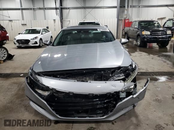 ✅ 2019 Honda Accord Touring • VIN: 1HGCV2F90KA002541 • Lot: 92100865. Listed on Copart with 48,835 mi. Free auction sales archive from the USA and detailed vehicle history report at DreamBid. Image 5.