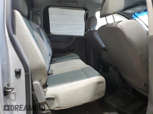 ✅ 2007 Nissan Titan XE • VIN: 1N6AA07B97N206016 • Lot: 95260725. Wystawiony na Copart z przebiegiem 251 600 mil. Bezpłatny archiwum sprzedaży aukcyjnych z USA i szczegółowy raport historii pojazdu na DreamBid. Zdjęcie 10.