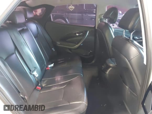 ✅ 2016 Hyundai Azera • VIN: KMHFG4JG3GA509539 • Lot: 42988761. Wystawiony na IAAI z przebiegiem 170 018 mil. Bezpłatny archiwum sprzedaży aukcyjnych z USA i szczegółowy raport historii pojazdu na DreamBid. Zdjęcie 8.