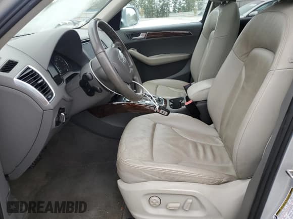 ✅ 2011 Audi Q5 Premium Plus • VIN: WA1LFAFP8BA095761 • Лот: 85273105. Опубликован ранее на Copart с пробегом 182 359 миль. Бесплатный доступ к архиву аукционных продаж из США и подробный отчёт об истории автомобиля на DreamBid. Изображение 7.