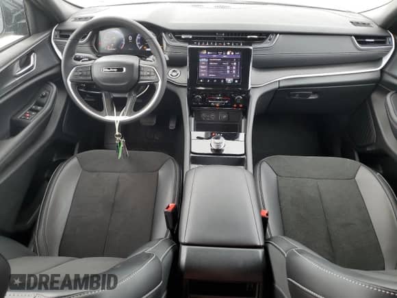 2025 Jeep Grand Cherokee Altitude X with VIN 1C4RJGAG1SC334368, listed as a Copart auction lot 81439425 with 1,964 mi miles and Salvage title. Bid and sale history available at DreamBid. Image 8.