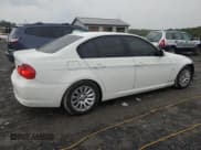 ✅ 2009 BMW 3 Series 328i xDrive • VIN: WBAPK53509A511080 • Лот: 83993875. Опубликован ранее на Copart с пробегом 82 089 миль. Бесплатный доступ к архиву аукционных продаж из США и подробный отчёт об истории автомобиля на DreamBid. Изображение 3.