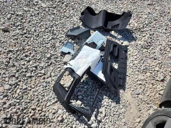 ✅ 2016 Kia Optima EX • VIN: KNAGN4AD7G5093232 • Лот: 81396085. Опубликован ранее на Copart с пробегом 147 992 миль. Бесплатный доступ к архиву аукционных продаж из США и подробный отчёт об истории автомобиля на DreamBid. Изображение 12.