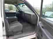 2004 Chevrolet Silverado 3500 z VIN 1GCHK39U24E237019, wystawiony jako IAAI lot #43483302 z przebiegiem 172 802 mil mil oraz . Historia ofert i sprzedaży dostępna na DreamBid. Obrazek 5.