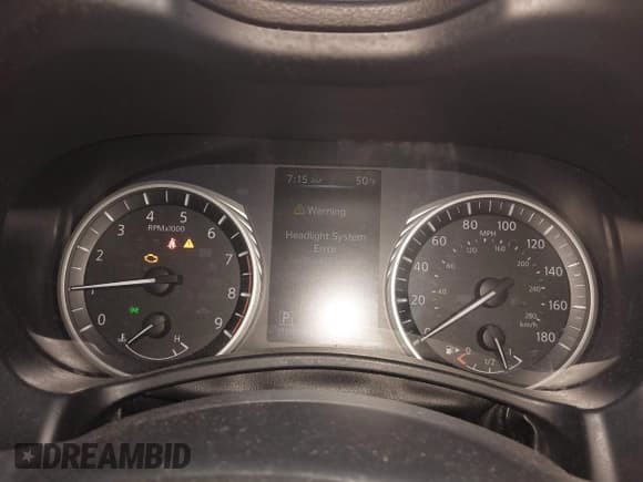 ✅ 2018 Infiniti Q50 Luxe • VIN: JN1EV7AP2JM590985 • Lot: 43833725. Listed on IAAI with 107,637 mi. Free auction sales archive from the USA and detailed vehicle history report at DreamBid. Image 7.