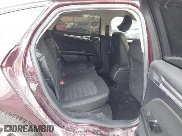 ✅ 2017 Ford Fusion SE • VIN: 3FA6P0H70HR350351 • Lot: 43467801. Listed on IAAI with 153,382 mi. Free auction sales archive from the USA and detailed vehicle history report at DreamBid. Image 8.