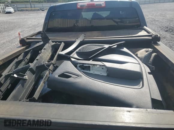 ✅ 2018 Chevrolet Colorado 2WD Work Truck • VIN: 1GCGSBEN0J1184649 • Лот: 69512264. Опубликован ранее на Copart с пробегом 117 156 миль. Бесплатный доступ к архиву аукционных продаж из США и подробный отчёт об истории автомобиля на DreamBid. Изображение 12.