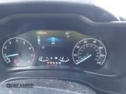 ✅ 2020 Ford Transit Connect XL • VIN: NM0LS7E20L1461348 • Lot: 42901091. Wystawiony na IAAI z przebiegiem 110 809 mil. Bezpłatny archiwum sprzedaży aukcyjnych z USA i szczegółowy raport historii pojazdu na DreamBid. Zdjęcie 7.