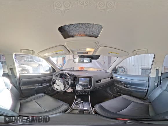 ✅ 2020 Mitsubishi Outlander SE • VIN: JA4AD3A33LZ032471 • Lot: 91442135. Listed on Copart with 93,990 mi. Free auction sales archive from the USA and detailed vehicle history report at DreamBid. Image 15.