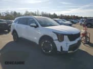 ✅ 2025 Kia Sorento S • VIN: 5XYRLDJC4SG319994 • Lot: 84351295. Listed on Copart with 9,130 mi. Free auction sales archive from the USA and detailed vehicle history report at DreamBid. Image 4.