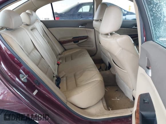 ✅ 2008 Honda Accord EX-L • VIN: 1HGCP26888A119133 • Lot: 43623718. Listed on IAAI with 203,067 mi. Free auction sales archive from the USA and detailed vehicle history report at DreamBid. Image 8.