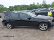 ✅ 2016 Mercedes-Benz E 350 Luxury • VIN: WDDHF8JB3GB280016 • Lot: 42224129. Wystawiony na IAAI z przebiegiem 70 354 mil. Bezpłatny archiwum sprzedaży aukcyjnych z USA i szczegółowy raport historii pojazdu na DreamBid. Zdjęcie 13.