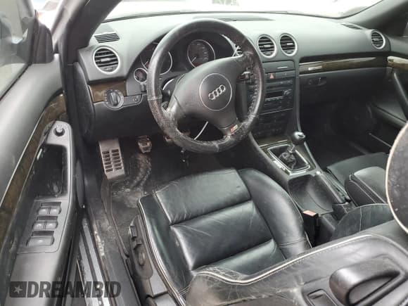 ✅ 2005 Audi S4 • VIN: WUARL48H65K901503 • Лот: 76890114. Опубликован ранее на Copart с пробегом 104 022 миль. Бесплатный доступ к архиву аукционных продаж из США и подробный отчёт об истории автомобиля на DreamBid. Изображение 8.