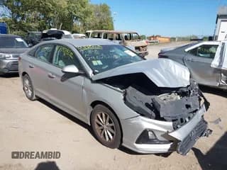 ✅ 2019 Hyundai Sonata SE • VIN: 5NPE24AF2KH796282 • Лот: 43348212. Опубликован ранее на IAAI с пробегом 75 515 миль. Бесплатный доступ к архиву аукционных продаж из США и подробный отчёт об истории автомобиля на DreamBid. Изображение 1.
