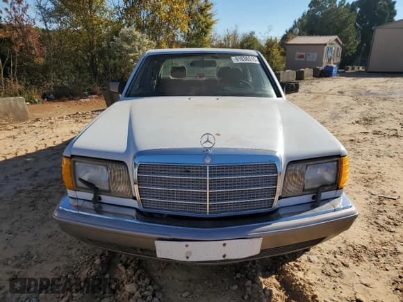✅ 1987 Mercedes-Benz 300 SDL • VIN: WDBCB25D7HA312660 • Lot: 91036315. Wystawiony na Copart z przebiegiem 58 515 mil. Bezpłatny archiwum sprzedaży aukcyjnych z USA i szczegółowy raport historii pojazdu na DreamBid. Zdjęcie 5.
