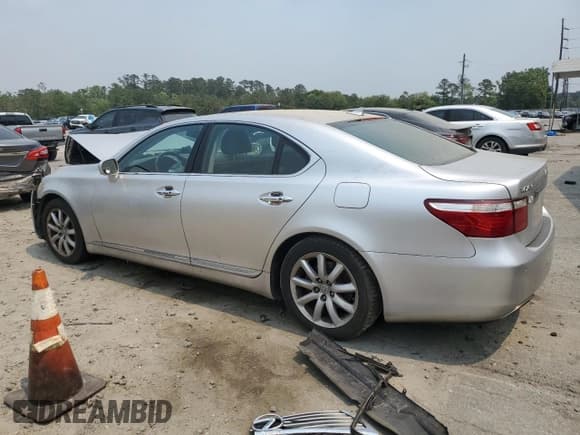 ✅ 2008 Lexus LS 460 • VIN: JTHBL46F985055496 • Lot: 53060695. Listed on Copart with 239,488 mi. Free auction sales archive from the USA and detailed vehicle history report at DreamBid. Image 2.