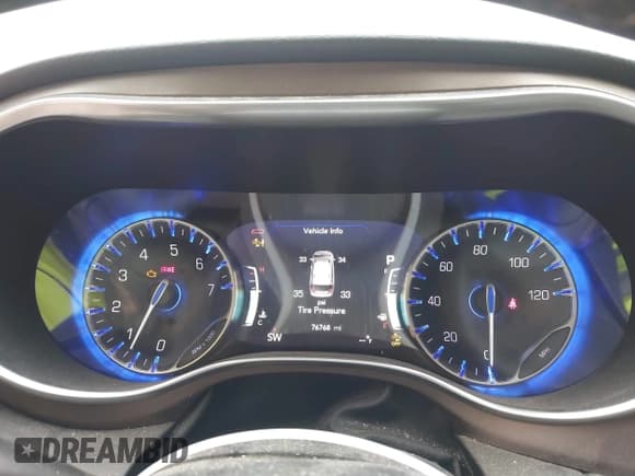 ✅ 2019 Chrysler Pacifica Touring L Plus • VIN: 2C4RC1EG7KR525608 • Lot: 43555540. Listed on IAAI with 76,768 mi. Free auction sales archive from the USA and detailed vehicle history report at DreamBid. Image 7.