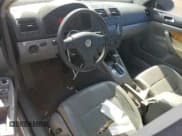 ✅ 2006 Volkswagen Jetta 2.5L • VIN: 3VWRF71K36M675696 • Лот: 85883525. Опубликован ранее на Copart с пробегом 182 386 миль. Бесплатный доступ к архиву аукционных продаж из США и подробный отчёт об истории автомобиля на DreamBid. Изображение 8.