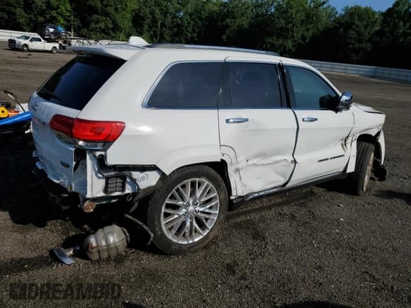 ✅ 2018 Jeep Grand Cherokee Summit • VIN: 1C4RJFJG2JC450588 • Lot: 66011575. Listed on Copart with 49,175 mi. Free auction sales archive from the USA and detailed vehicle history report at DreamBid. Image 3.
