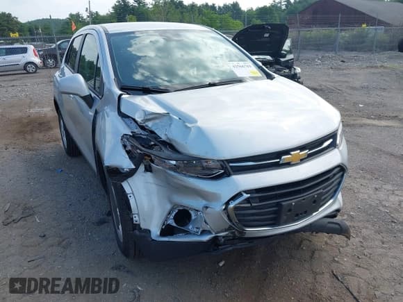 ✅ 2022 Chevrolet Trax LS • VIN: KL7CJNSM2NB544614 • Лот: 42566769. Опубликован ранее на IAAI с пробегом 18 333 миль. Бесплатный доступ к архиву аукционных продаж из США и подробный отчёт об истории автомобиля на DreamBid. Изображение 2.