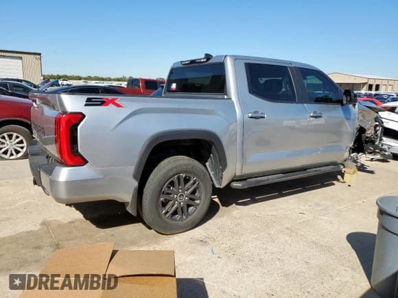 ✅ 2024 Toyota Tundra SR5 • VIN: 5TFLA5ABXRX037908 • Lot: 87289185. Listed on Copart with 25,939 mi. Free auction sales archive from the USA and detailed vehicle history report at DreamBid. Image 3.