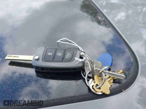 ✅ 2020 Hyundai Venue SEL • VIN: KMHRC8A36LU035740 • Lot: 42147822. Listed on IAAI with 31,237 mi. Free auction sales archive from the USA and detailed vehicle history report at DreamBid. Image 11.