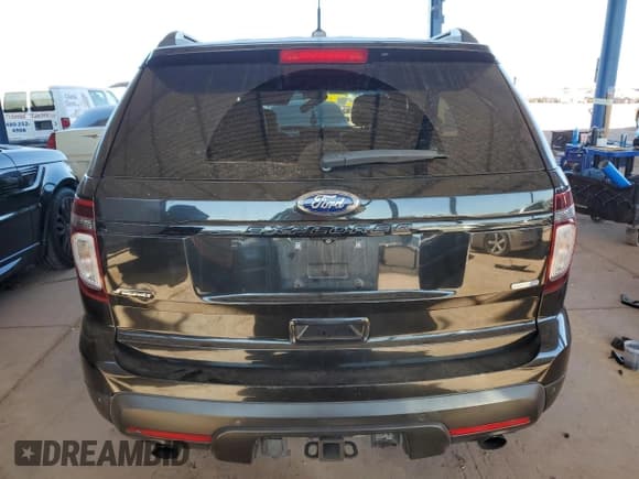 ✅ 2015 Ford Explorer Sport • VIN: 1FM5K8GT1FGC13324 • Lot: 93144705. Listed on Copart with 151,065 mi. Free auction sales archive from the USA and detailed vehicle history report at DreamBid. Image 6.