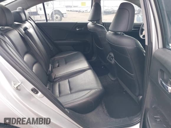 ✅ 2015 Honda Accord EX-L • VIN: 1HGCR3F86FA029850 • Lot: 43417117. Wystawiony na IAAI z przebiegiem 156 338 mil. Bezpłatny archiwum sprzedaży aukcyjnych z USA i szczegółowy raport historii pojazdu na DreamBid. Zdjęcie 8.