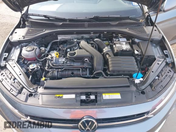✅ 2025 Volkswagen Jetta SE • VIN: 3VW7X7BU4SM086946 • Lot: 43058461. Listed on IAAI with 1,261 mi. Free auction sales archive from the USA and detailed vehicle history report at DreamBid. Image 10.