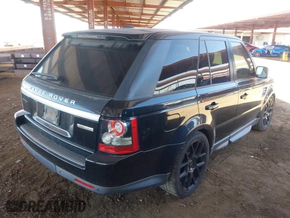 ✅ 2013 Land Rover Range Rover Sport HSE Lux • VIN: SALSK2D43DA778331 • Lot: 42554459. Listed on IAAI with 172,249 mi. Free auction sales archive from the USA and detailed vehicle history report at DreamBid. Image 4.